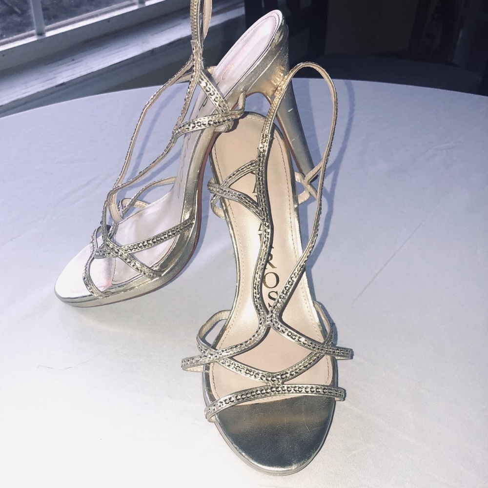 Heels - Picture 2 of 5